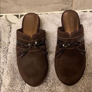 Ecco espresso clog shoes